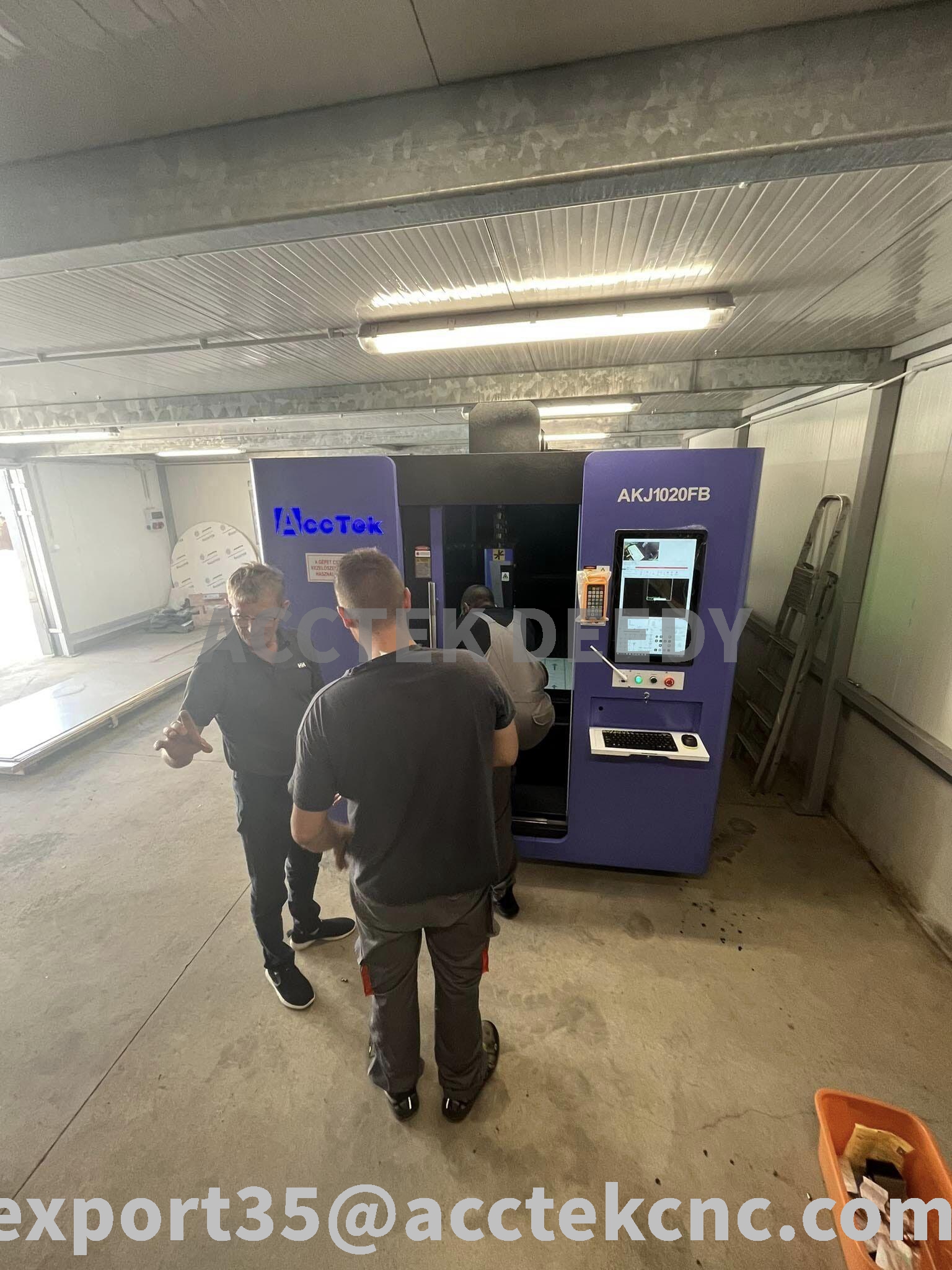 CE version Raycus laser genera - Industrial Laser Cutting Machine Price avaliação e preço